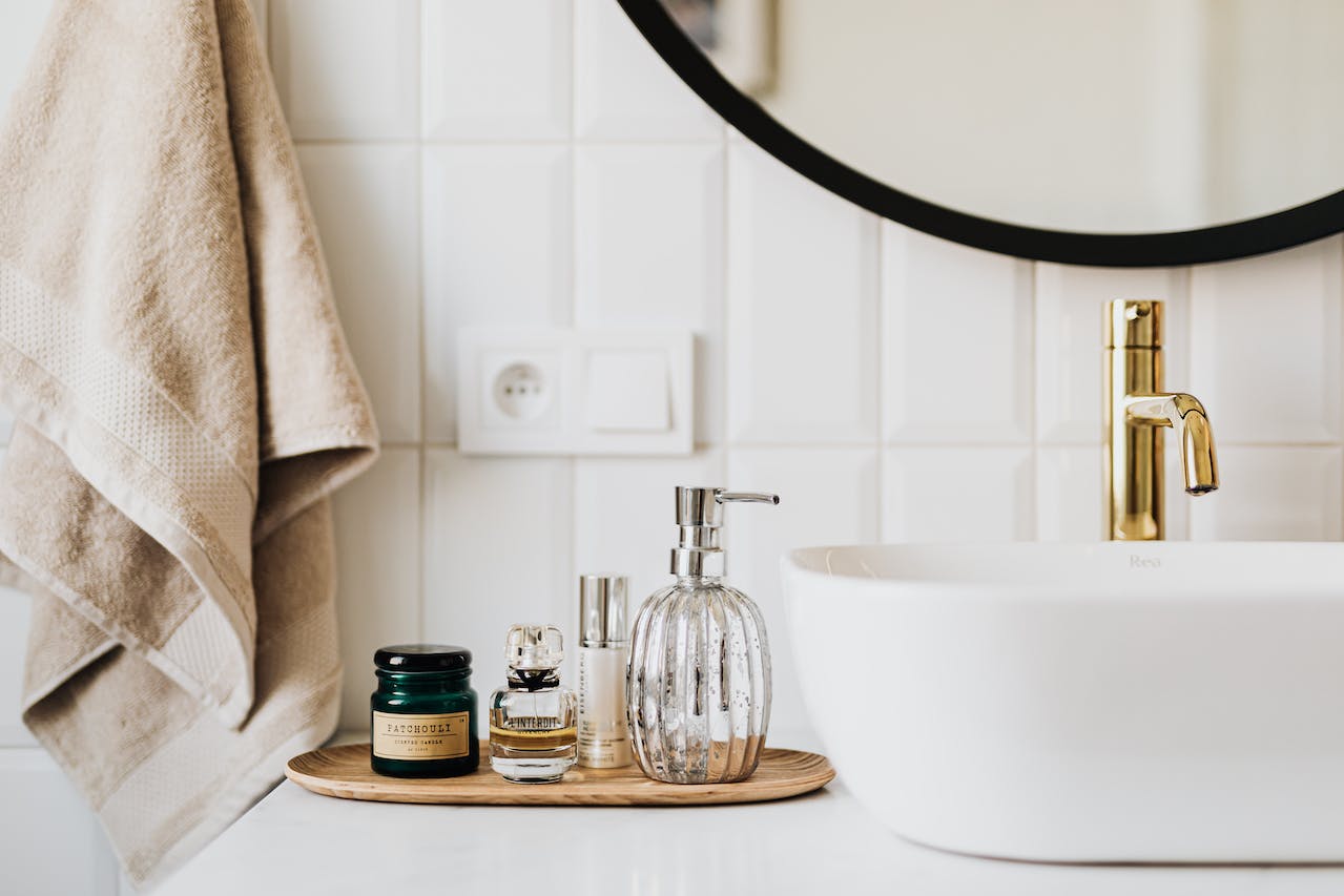 The Ultimate Bathroom Vanity Buying Guide